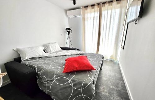 Guilhemery Appartement | Centre ville - Métro B - Parking sup