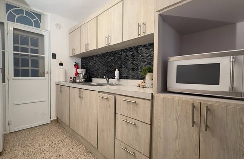 Loiza Maison | Centric 25 min from Airport, Near Everything 6 guest, great location!