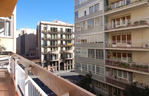 la Vila de Gracia Appartement | CENTRIC APARTMENT IN BARCELONA