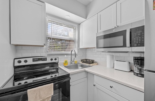 Riverwalk Fort Lauderdale Appartement | Centric Ground Floor Studio Near Las Olas w/ Full Kitchen & Parking