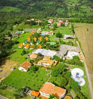 San Jose de Pare Hôtel | Centro Recreacional IASCEBOY