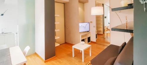 Biella Appartement | [Centro storico] Luminoso spazio al Piazzo