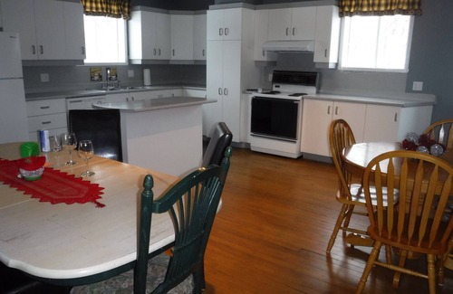 St-Augustin-de-Woburn Maison | familles maison siècle à louer, offres, à proximité du Mont Mégantic, Sugarloaf