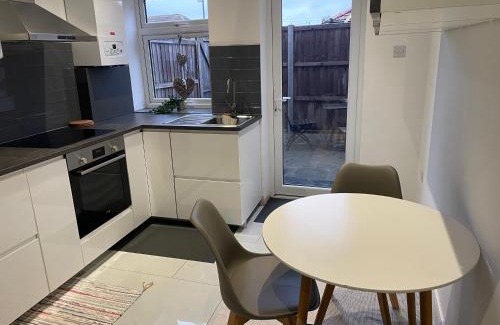 Eltham West Appartement | Cerrkuss Stays