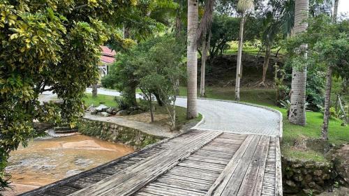 Santo Amaro da Imperatriz Maison | Chácara Amarela