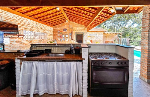 Botucatu Maison | Chácara com piscina e churrasq em Botucatu/SP