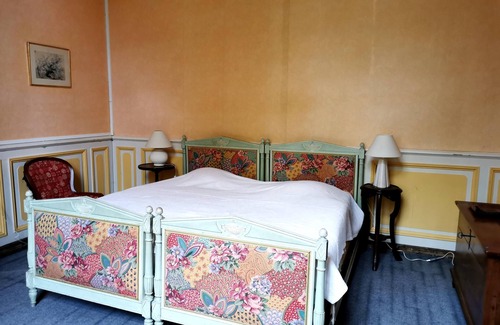 Chasseneuil-sur-Bonnieure Autre | Château XVIIIeme dans un grand parc, en Charente
