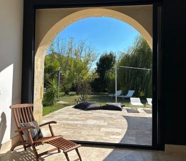 Queyrac Lit Et Petit-Déjeuner | Château Bernon Maison d Hotes - Piscine et SPA