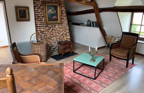 Maisnieres Maison | Château d'Harcelaines