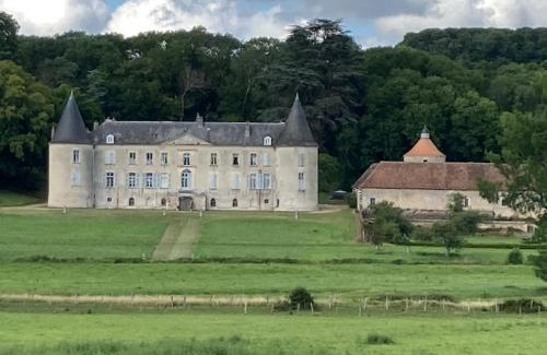 Sens-Beaujeu Lit Et Petit-Déjeuner | Château de Beaujeu