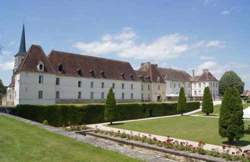 Gilly-les-Citeaux Hôtel | Château de Gilly