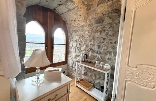 Cruet Lit Et Petit-Déjeuner | Château de la Rive - Suite Prestige - Chambre 2 personnes