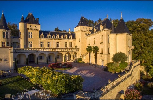 La Riviere Lit Et Petit-Déjeuner | Château de La Rivière