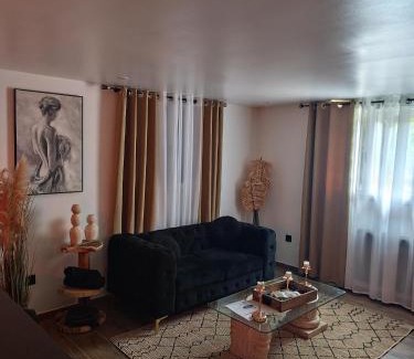 Gare-Jouvenet Appartement | Château de la sagesse SPA