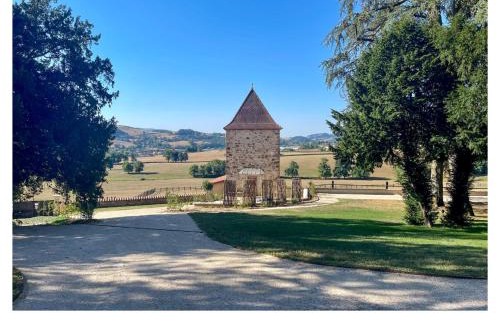 Bourg-de-Thizy Lit Et Petit-Déjeuner | Château de Laforest - Les Tours
