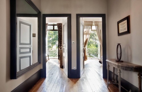 Lans Maison | CHATEAU LUXE avec 7 SUITES. PISCINE CHAUFFÉE. SAUNA. HAMMAM. FITNESS