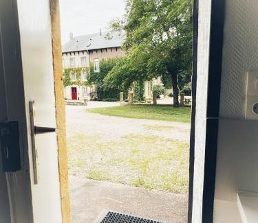 Rurange-les-Thionville Appartement | Château de Logne au coeur de la Moselle