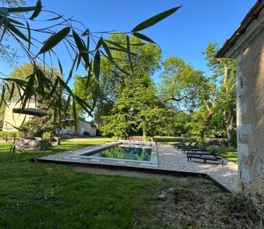 Bazouges-sur-le-Loir Maison | Château de Marigné - Gîte de charme- 15 pl