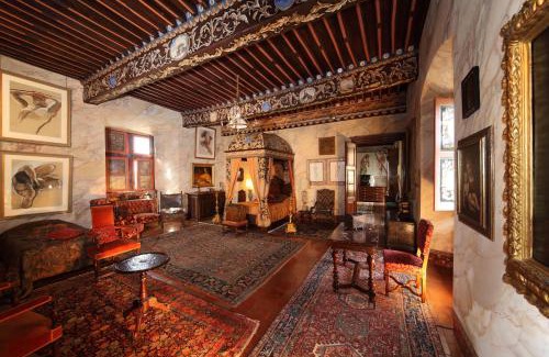 Senouillac Lit Et Petit-Déjeuner | château de Mauriac