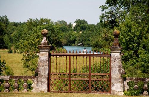 Port-d'Envaux Lit Et Petit-Déjeuner | Château de Panloy