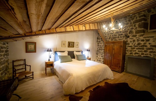 Saint-Vidal Hôtel | Château de Saint Vidal