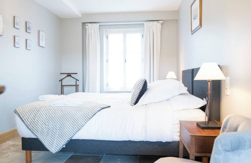Boissey-le-Chatel Hôtel | Château de Tilly