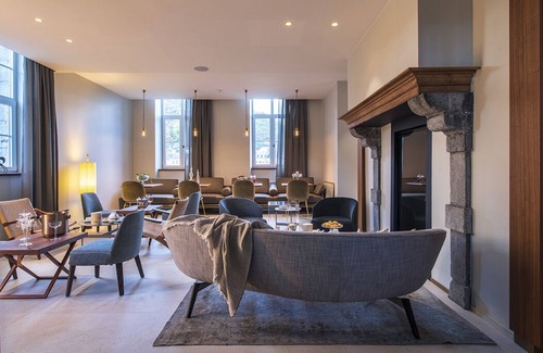 Vireux-Wallerand Hôtel | Château de Wallerand