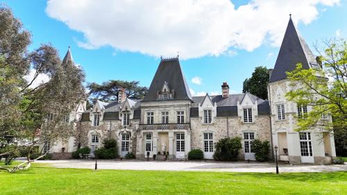 Bouaye Lit Et Petit-Déjeuner | Château du Bois de La Noe