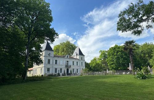 Moncaut Lit Et Petit-Déjeuner | Château Guirotte