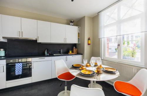 Cuesmes Appartement | Château La Fontaine - Stylish Manor - Green Environment