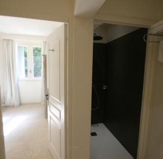 Charols Hôtel | Château Les Oliviers de Salettes