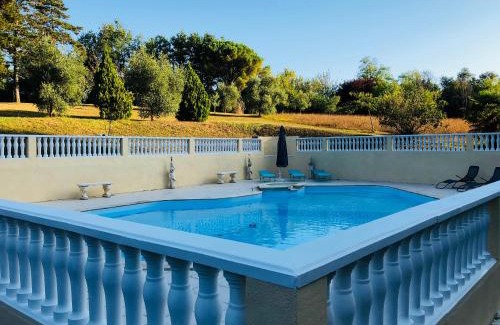 Clairac Maison | Château Logis de Roche