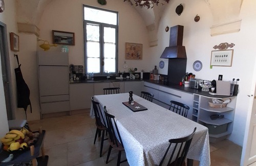 Bouillargues Autre | Château provençal et piscine- 11 pers