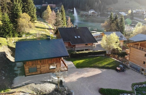 Chatel Chalet De Ski | Chalet de 390 m² à chatel bord du lac à 400 m des remontées mécaniques