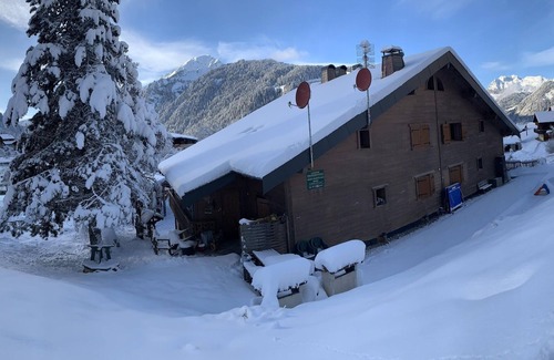 Chatel Chalet De Ski | Chalet de 390 m² à chatel bord du lac à 400 m des remontées mécaniques