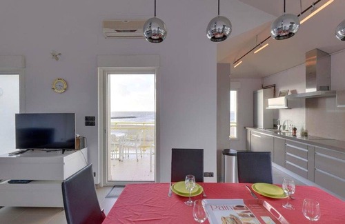 Port District Appartement | Châtelaillon-Plage: Appartement 4 pièces, 6 pers, terrasse, WIFI