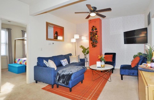 Capitol Hill Appartement | CH2 CH3 Fully Furnished Spacious Oasis Dog-friendly 2BR Capitol Hill