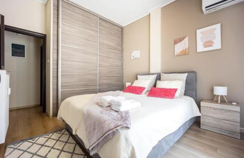 Athens City Centre Appartement | ChabbyNChill - Cozy 1BR with Spacious Balcony