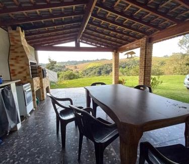 Pinhalzinho Maison | Chacara aconchegante em meio a natureza e paz