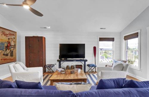 South End Maison | Chairman of the Boards by Sea Scape Properties