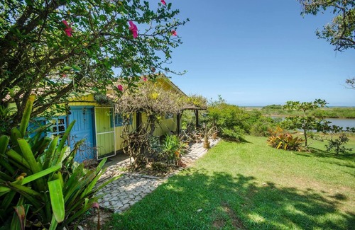Garopaba Chalet De Ski | Chalé Aconchegante na Beira do rio e 100 mts do mar