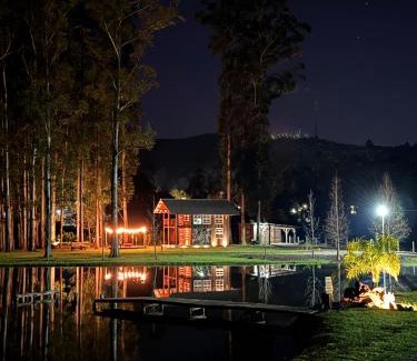 Rolante Maison | Chalé Celeiro em frente ao lago