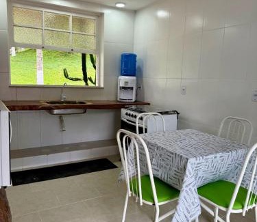 Vale dos Pinheiros Maison | Chalé das Hortênsias em São Lourenço a 2 km do Parque das Águas