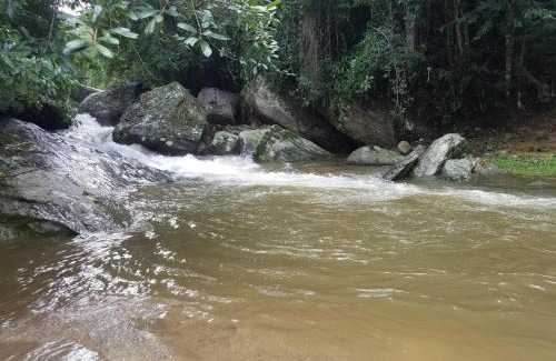 Lumiar Maison | Chalé Paraíso Fazendinha Cachoeira Pet Friendly