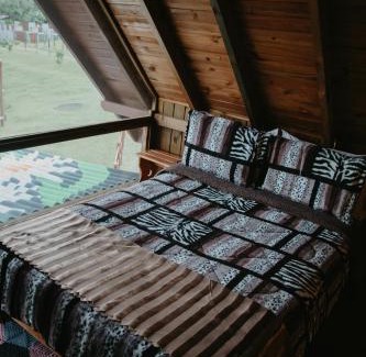 Imarui Chalet De Ski | Chalé Rústico com Hidromassagem e Piscina