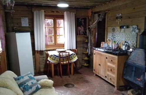 Farroupilha Chalet De Ski | Chalé Rústico na Serra Gaúcha as Margens da Represa do Rio Buratti