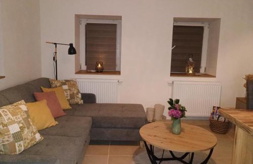 Lednica Maison | Chalúpka pod Hradom Lednica