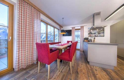 Schonbach Chalet De Ski | Chalet Stay near Krimml Waterfalls