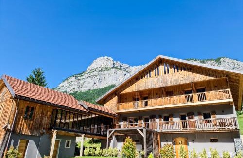 Le Petit-Bornand-les-Glieres Chalet De Ski | CHALET 1703 - Refuge Alpin avec Spa & Sauna - l'esprit maison au Coeur des Alpes - Adults Only