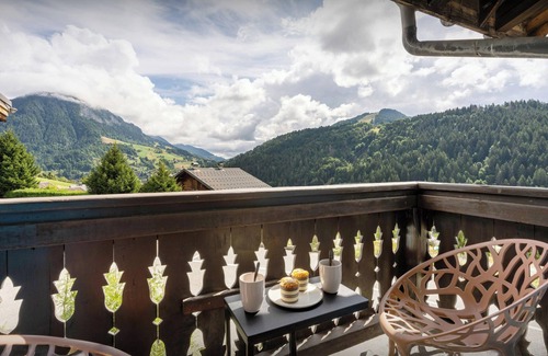 Saint-Nicolas-la-Chapelle Appartement | Chalet Belle Source B - Cosy stay for 6 - 12km from Megève - OVO Network